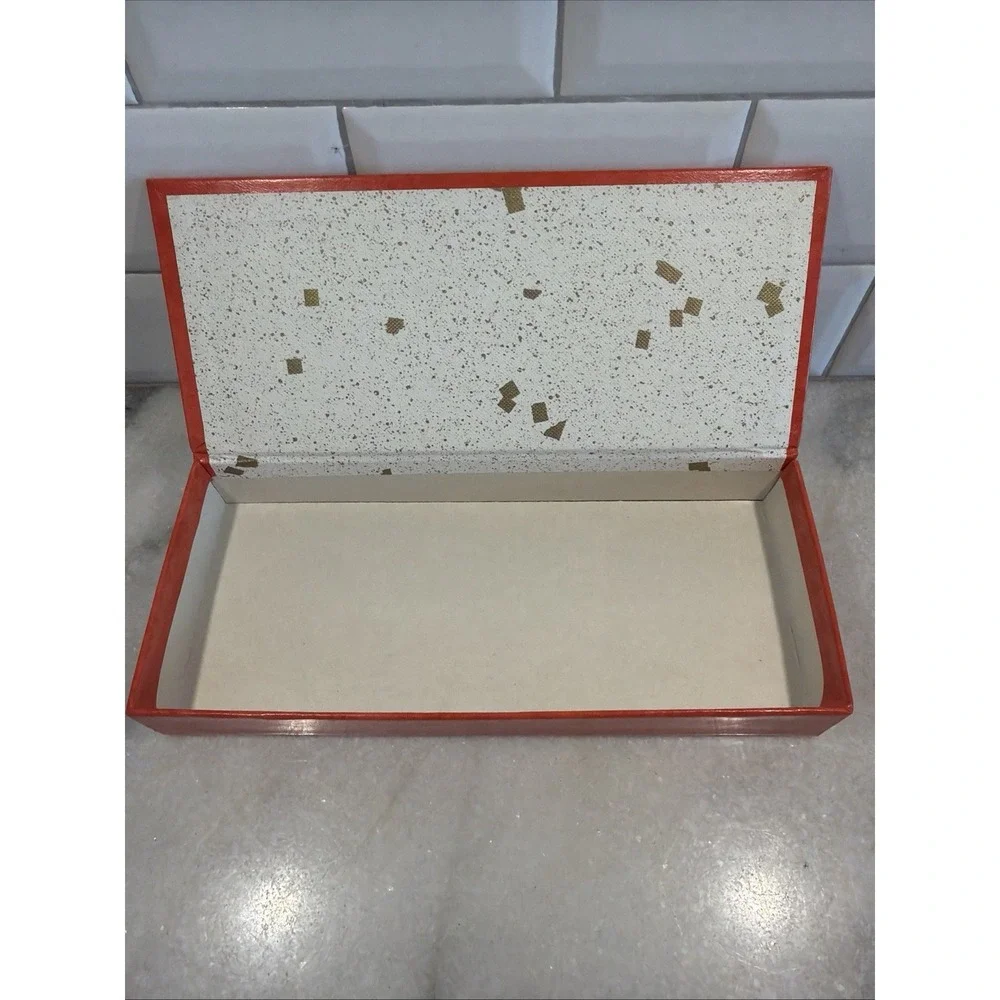 Vintage Orange w/ Daisies Ladies Glove (?) Box, Unmarked, Flip Top Lid,Paper Box